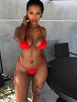 Ebony Swimsuit Models Nude - Ebony Bikini Porn Pics, Black Nude Girls