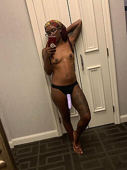 amature ebony selfshot naked