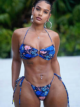 ebony bikini models foremost uncovered poses
