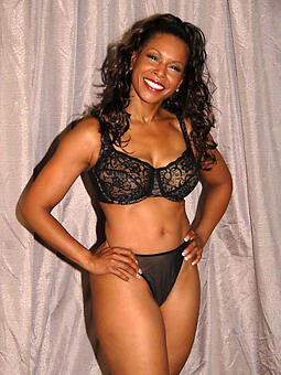 sexy moonless lingerie free porn pics